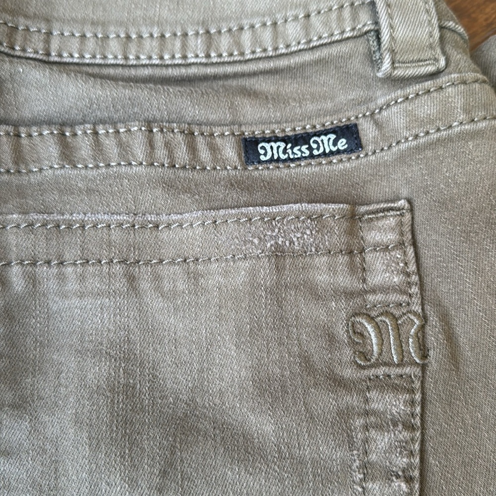 Miss Me Women's mid rise skinny green Jeans - Picture 6 of 7